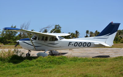 Cessna 172 S F-OFOL